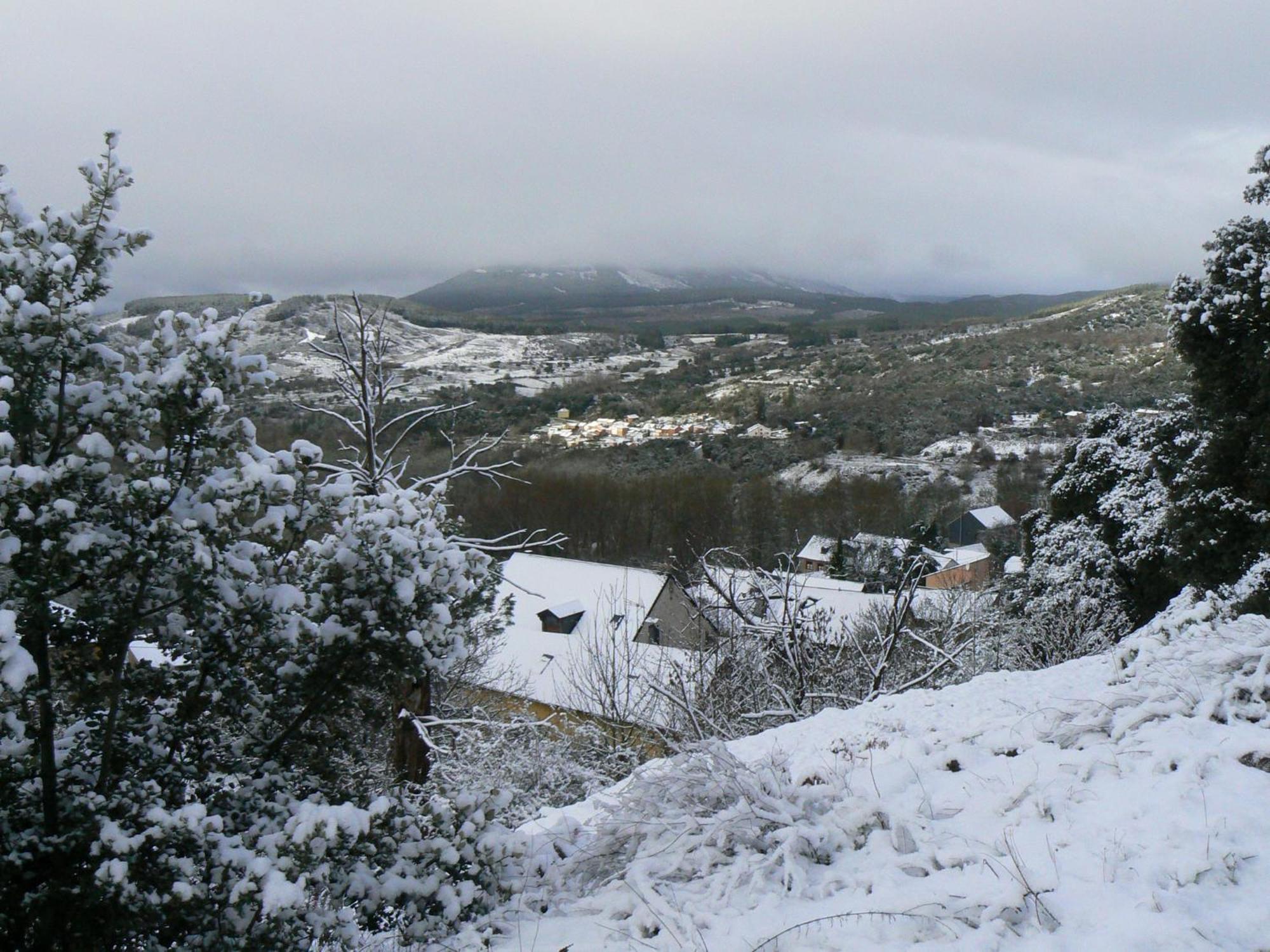 Casa De Turismo Rural Sardom2 Bembibre  Buitenkant foto