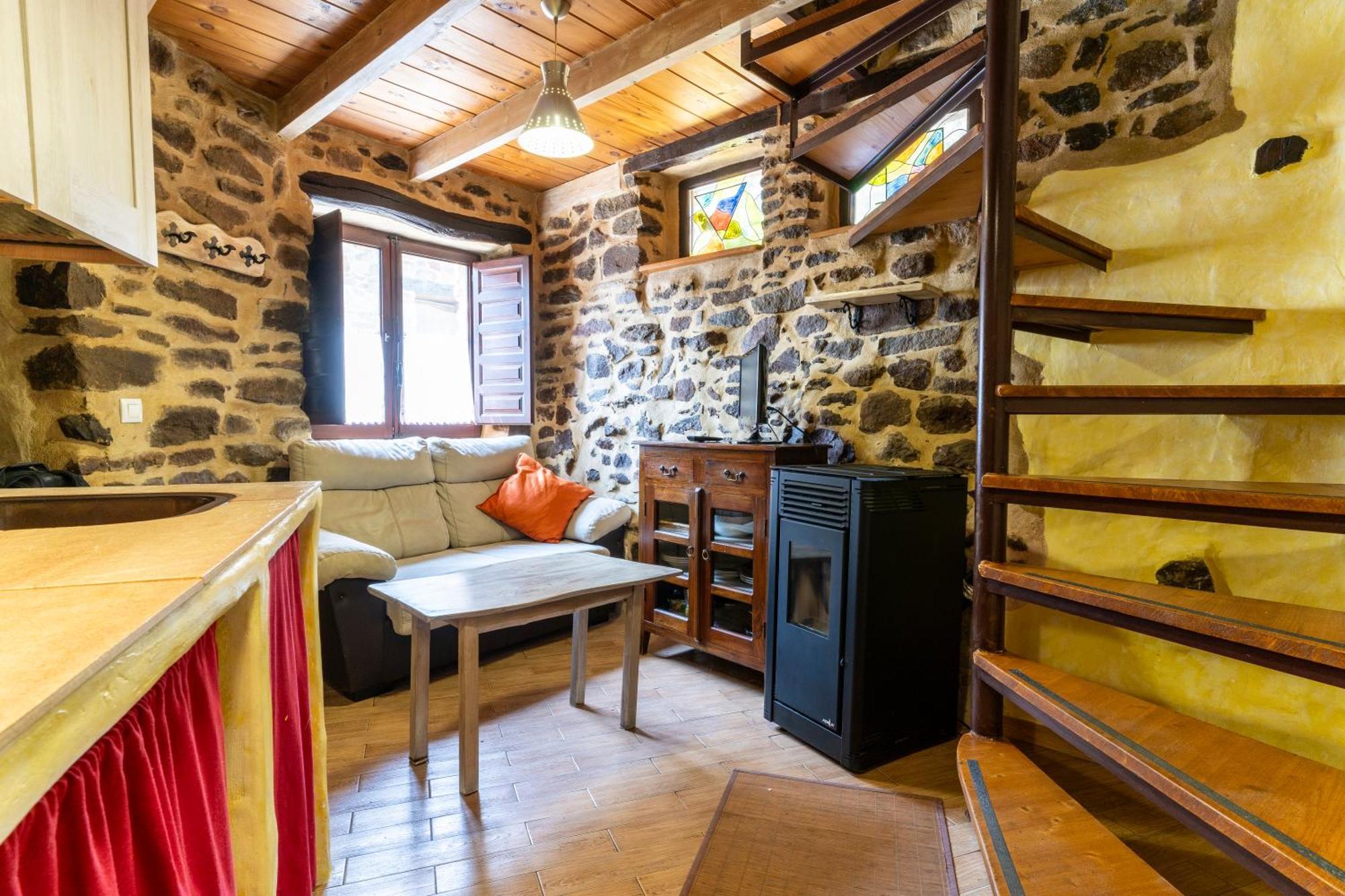 Casa De Turismo Rural Sardom2 Bembibre  Buitenkant foto